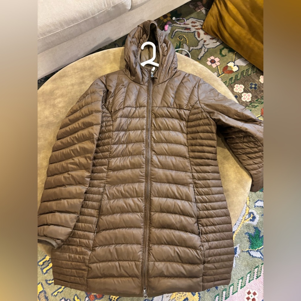 Eddie Bauer Women's L Puffer Coat